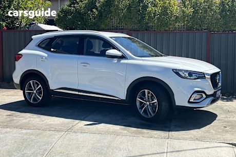 White 2024 MG HS Wagon Excite