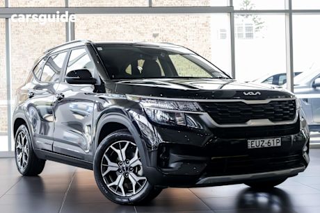 Red 2022 Kia Seltos Wagon Sport+ (Fwd)