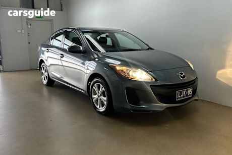 Grey 2013 Mazda 3 Sedan Neo