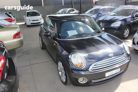 Black 2008 Mini Cooper Hatchback Chilli