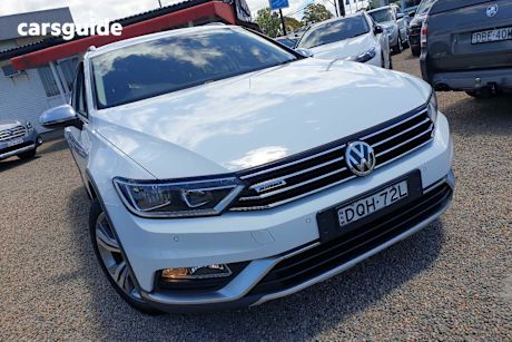 White 2017 Volkswagen Passat Wagon Alltrack 140 Tdi