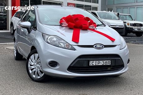 Silver 2012 Ford Fiesta Hatchback Cl