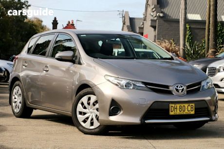 Beige 2013 Toyota Corolla Hatchback Ascent