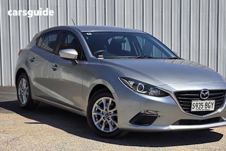 Silver 2015 Mazda 3 Hatchback Neo