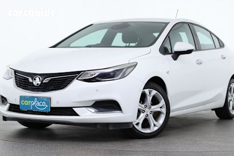 White 2018 Holden Astra Sedan Lt