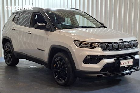 Silver 2022 Jeep Compass Wagon Night Eagle (Fwd)