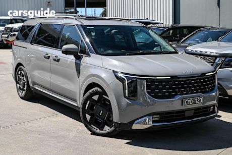 Grey 2024 Kia Carnival Wagon Gt-Line