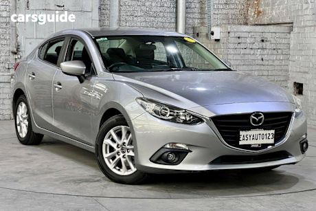 Silver 2015 Mazda 3 Sedan Maxx
