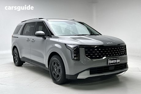 Silver 2024 Kia Carnival Wagon S