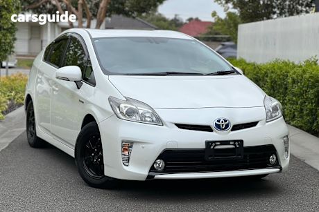 White 2014 Toyota Prius Hatch ZVW30