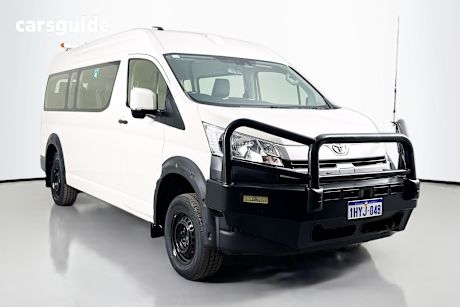 White 2023 Toyota HiAce Bus Slwb Commuter (12 Seats)