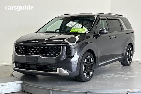 Grey 2024 Kia Carnival Wagon Gt-Line