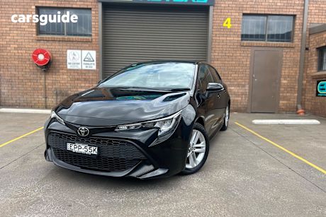 Black 2021 Toyota Corolla Hatchback Ascent Sport