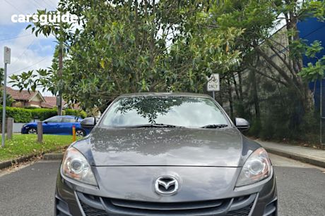Grey 2010 Mazda 3 Hatchback Maxx Sport