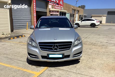 Silver 2010 Mercedes-Benz R300 Wagon Cdi (Awd)