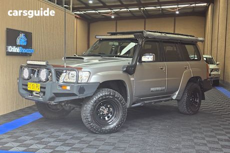 Silver 2010 Nissan Patrol Wagon St (4X4)