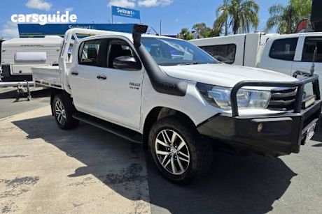 White 2018 Toyota Hilux Dual Cab Chassis Sr (4X4)