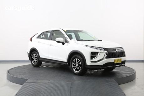 White 2023 Mitsubishi Eclipse Cross Wagon Es (2Wd)