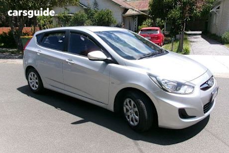 Silver 2011 Hyundai Accent Hatchback Active