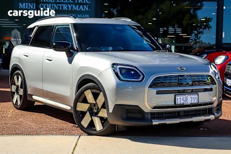 Silver 2024 Mini Countryman Wagon Se All4 Favoured (Bev)