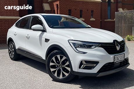 White 2023 Renault Arkana Coupe Zen