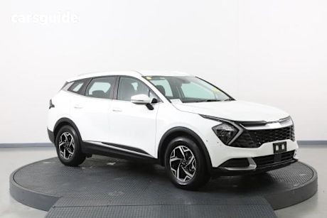 White 2024 Kia Sportage Wagon S (Fwd)