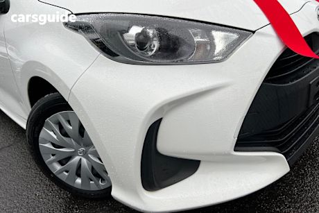 White 2022 Toyota Yaris Hatchback Ascent Sport