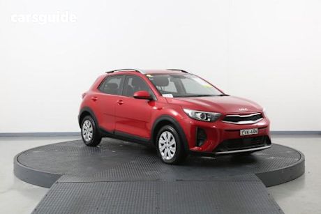 Red 2022 Kia Stonic Wagon S