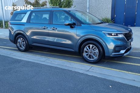 Blue 2023 Kia Carnival Wagon S