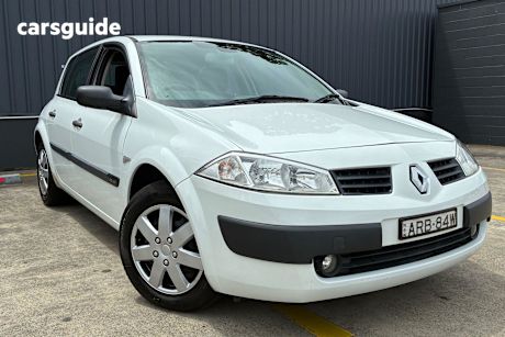 White 2004 Renault Megane Hatchback Authentique