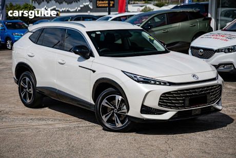 White 2024 MG HS Wagon Vibe