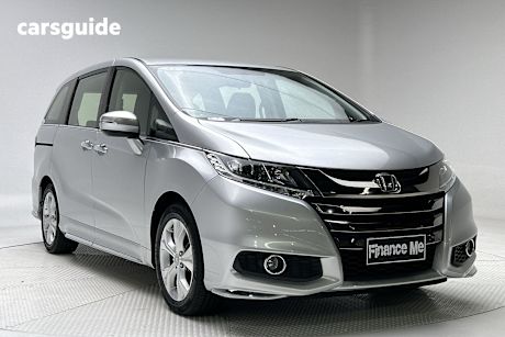 Silver 2020 Honda Odyssey Wagon Vti