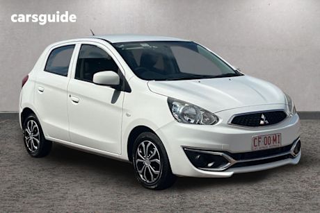 White 2018 Mitsubishi Mirage Hatchback Es
