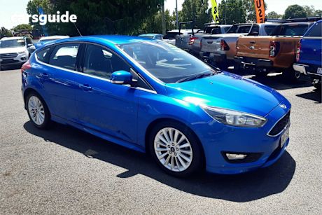 Blue 2017 Ford Focus Hatchback Sport
