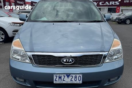 2011 Kia Grand Carnival Wagon Platinum