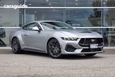 Silver 2025 Ford Mustang Fastback Gt 5.0 V8