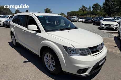 White 2014 Fiat Freemont Wagon