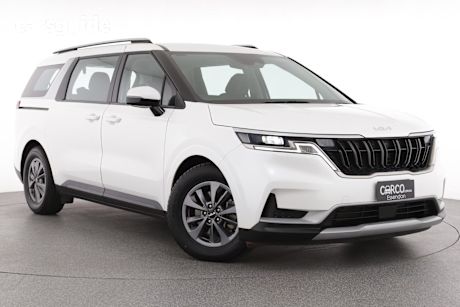 White 2023 Kia Carnival Wagon S