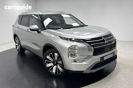 Silver 2025 Mitsubishi Outlander Wagon Aspire 7 Seat (2Wd)
