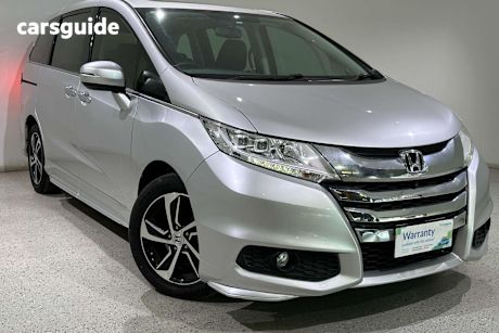 Silver 2016 Honda Odyssey Wagon Vti-L
