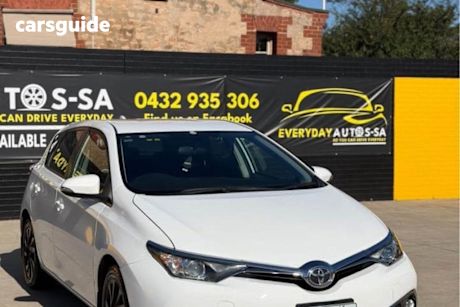 White 2015 Toyota Corolla Hatchback Ascent