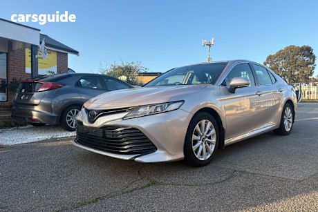 Silver 2018 Toyota Camry Sedan Ascent
