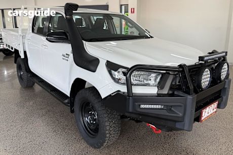 White 2023 Toyota Hilux Double Cab Chassis Sr (4X4)