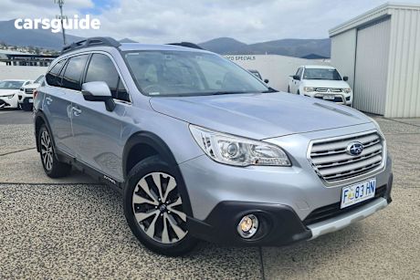Silver 2016 Subaru Outback Wagon 2.5I