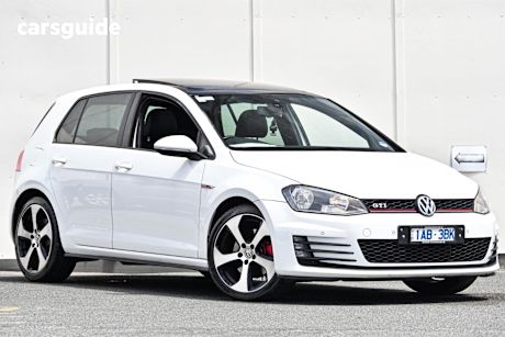 White 2013 Volkswagen Golf Hatchback Gti
