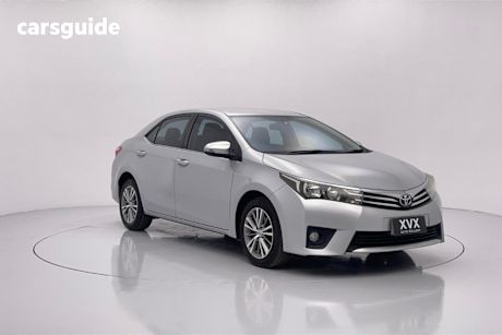 Silver 2013 Toyota Corolla Sedan Sx