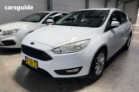 White 2016 Ford Focus Hatchback Trend