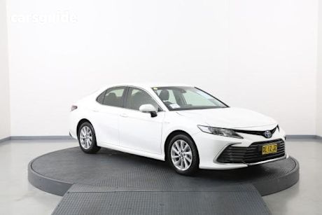 White 2024 Toyota Camry Sedan Ascent