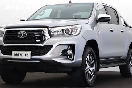 Silver 2019 Toyota Hilux Double Cab Pick Up Sr5 (4X4)