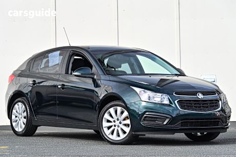 Green 2016 Holden Cruze Hatchback Equipe